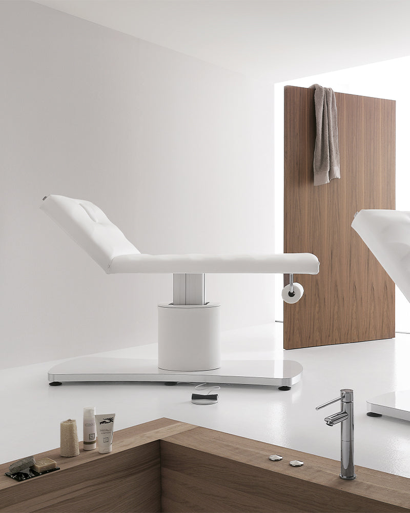 E-Motion - Hvit massasjebord - med motor