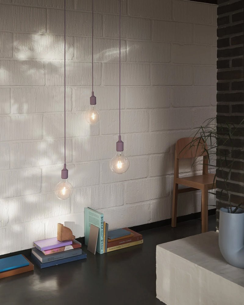 E27 LED - Sort taklampe